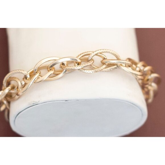 Vintage Rope Style Oval Gold Tone Chain Bracelet 8 inch by Coro - U12 - Picture 2 of 3
